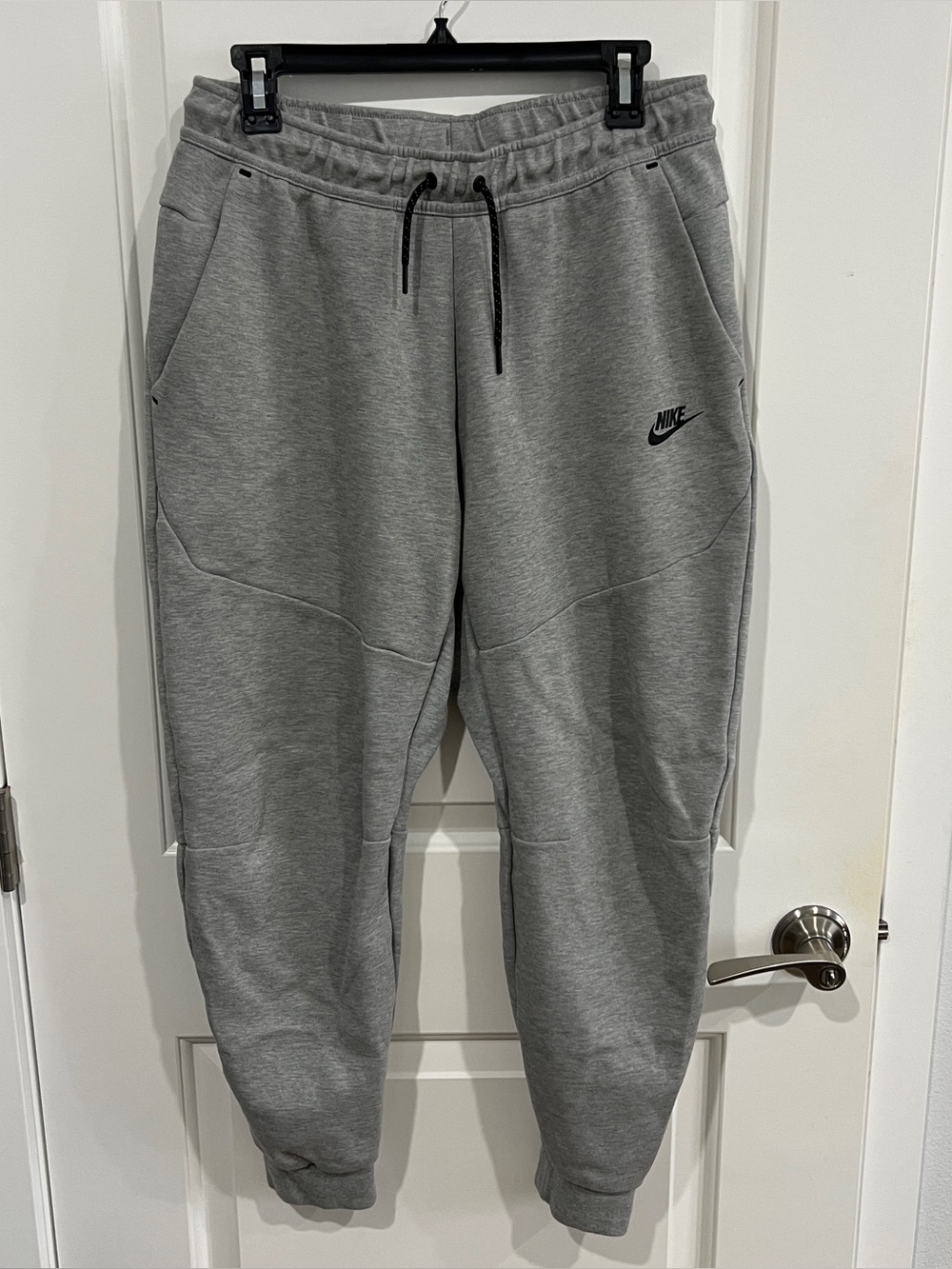 Nike Tech Fleece Joggers Grey - sz L